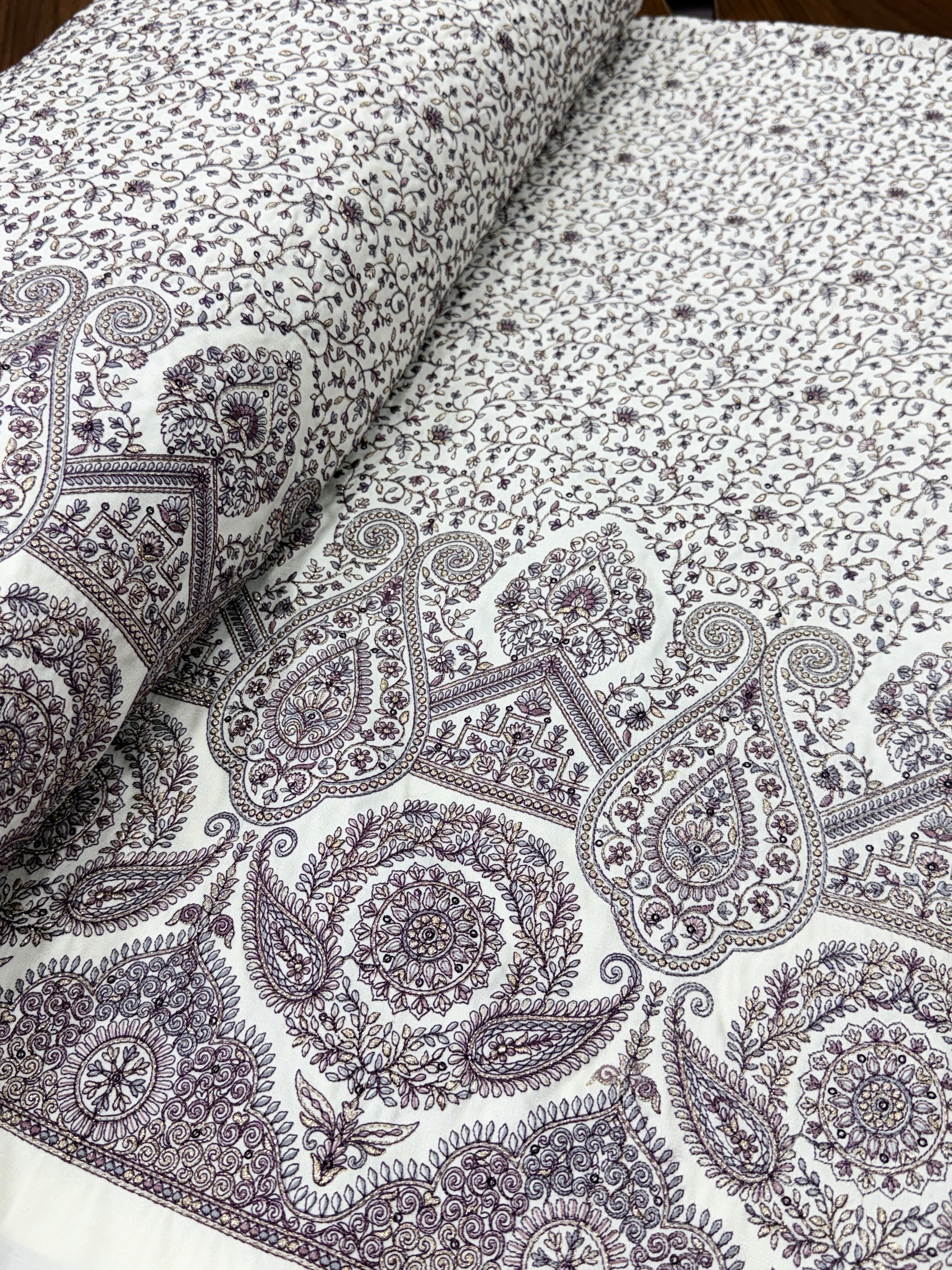 Royal Paisley Border Silk Threadwork Fabric | 2504014