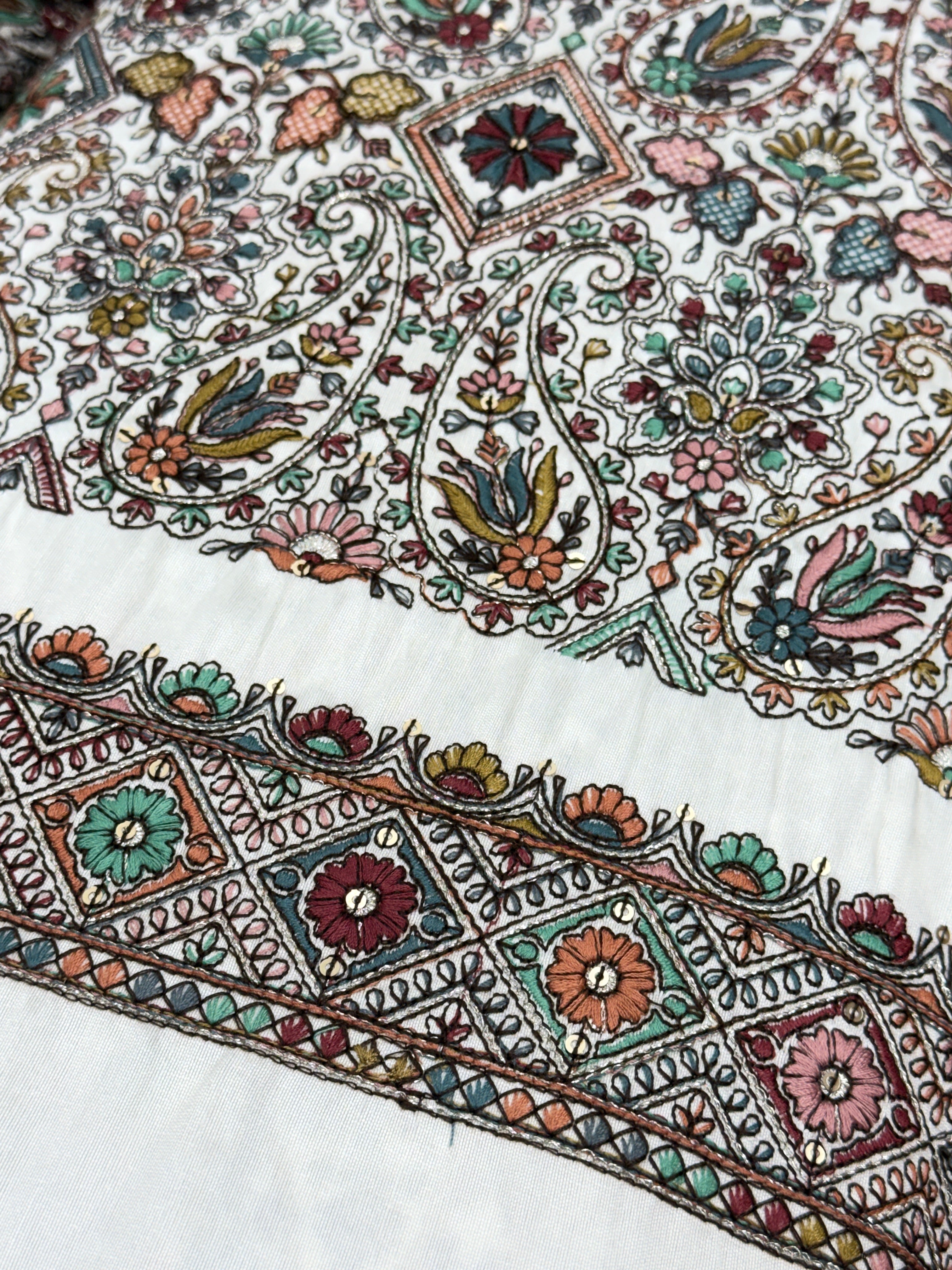 Heritage Paisley & Floral Silk Threadwork Fabric | 2504706