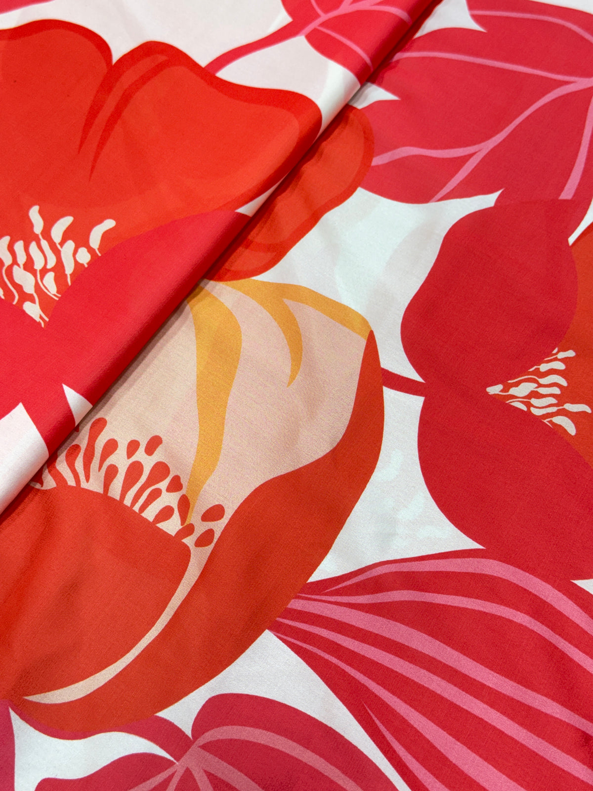 Scarlet Bloom Armani Satin Print | 2502062